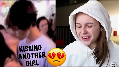 emma chamberlain breakup.